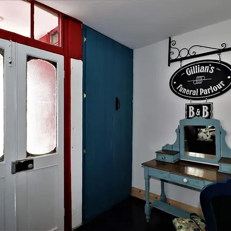 Blakes In Carrigaholt * Kilkee