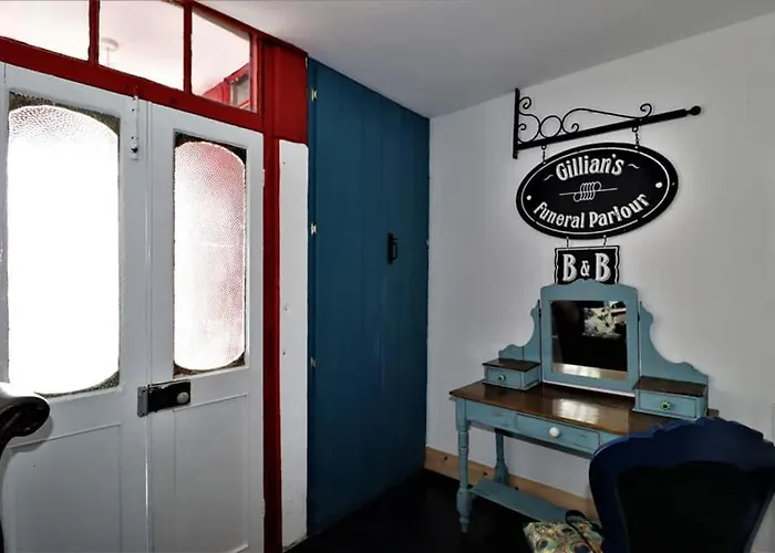Blakes In Carrigaholt * Kilkee